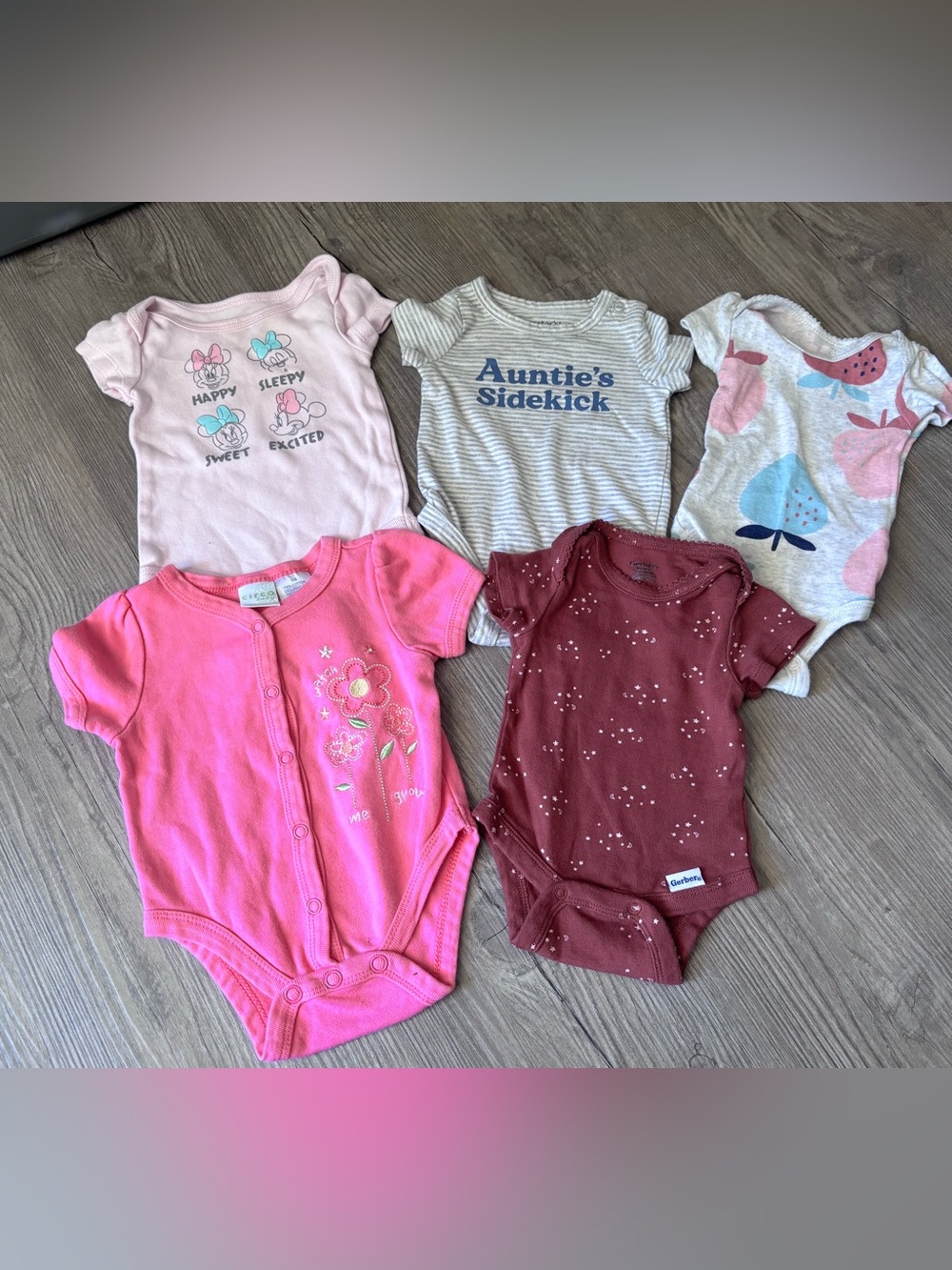 Girls onesie lot (5)